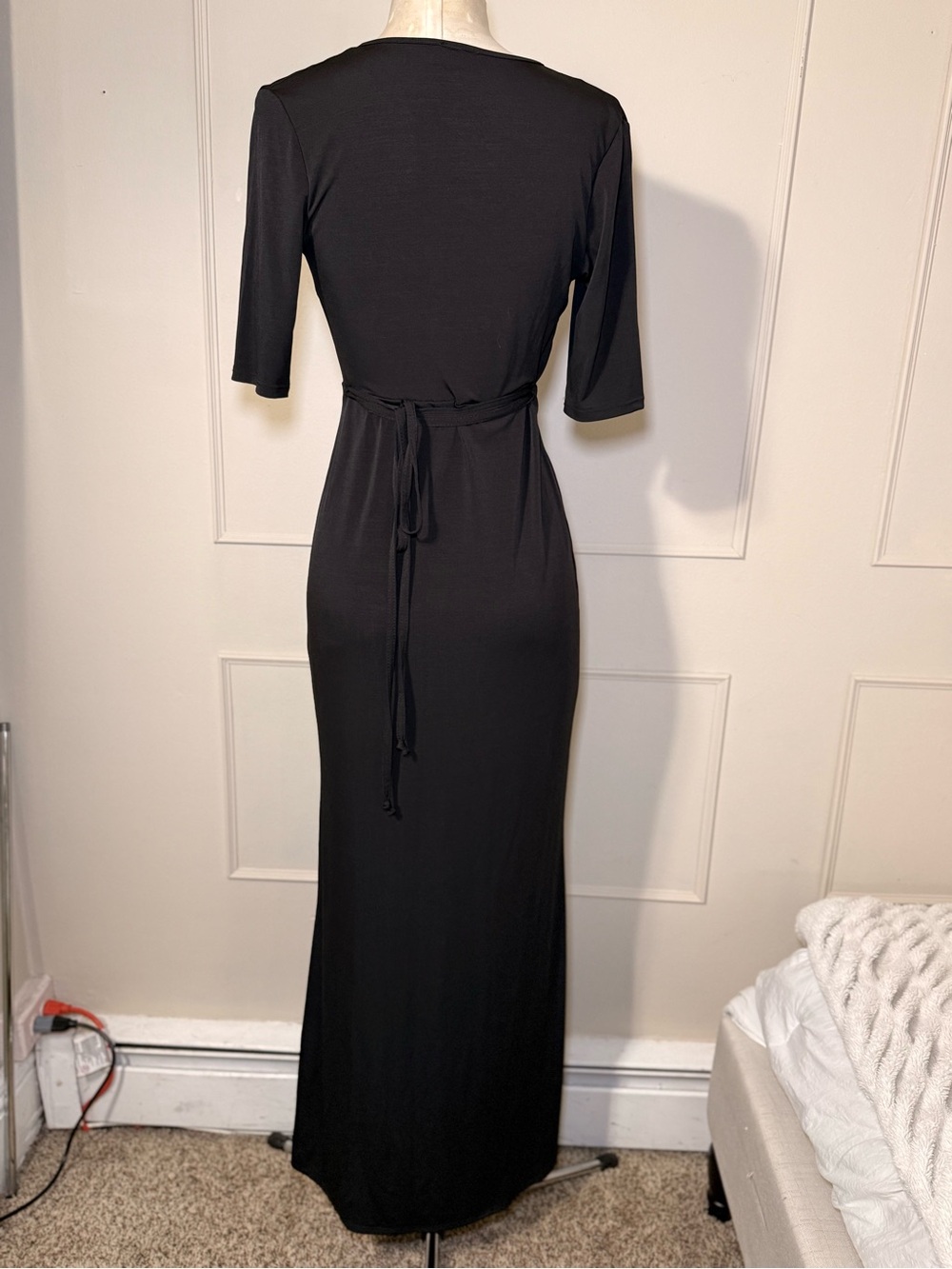 ALLOY Black V-Neck Maxi Dress with Front Slit - Picture 5 of 8